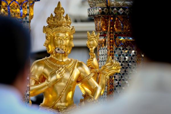 <a href=https://www.tgqjwang.com/ target=_blank class=infotextkey>情降</a>蜡烛会不会影响财运用错方法当心反噬！